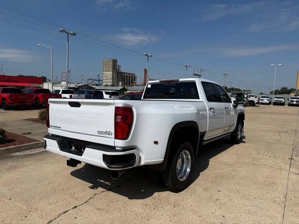 2026 Chevrolet Silverado 3500 HD High Country DRW