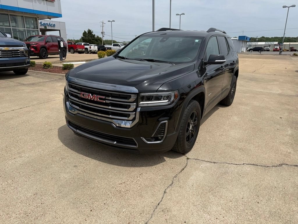 2023 GMC Acadia AT4