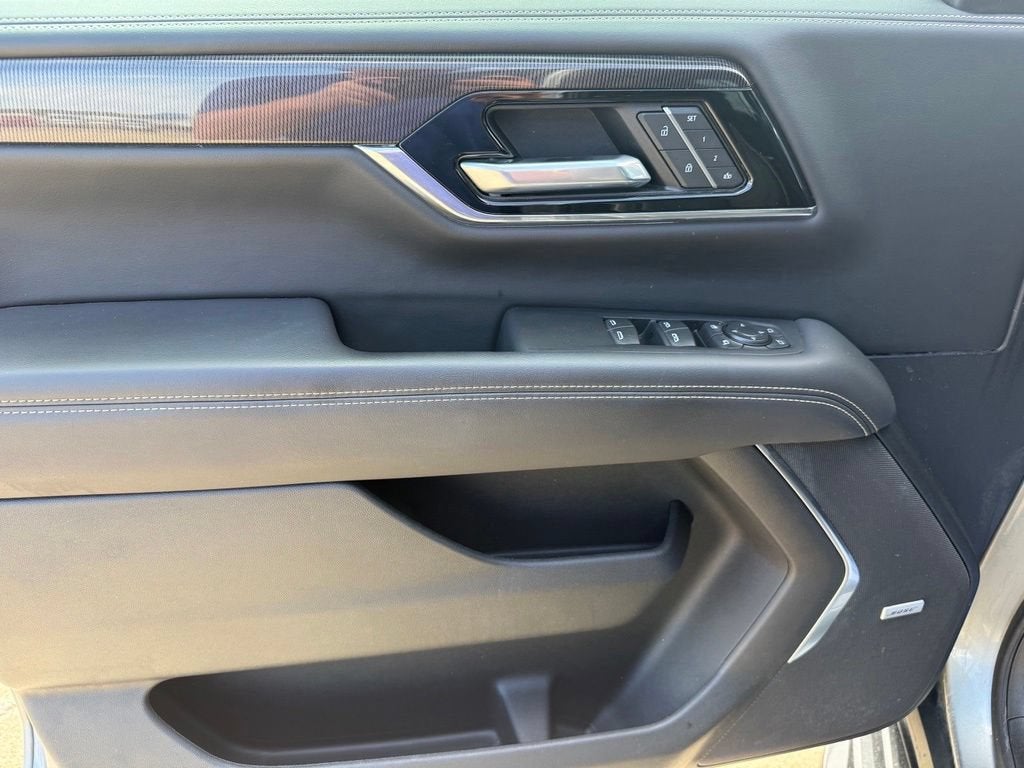 2025 GMC Yukon XL Elevation
