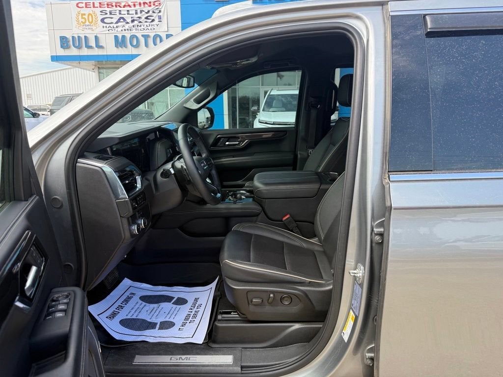 2025 GMC Yukon XL Elevation